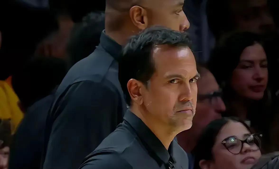 爱游戏网页版 -关于国际比赛日NBA总决赛传出新动向，迈阿密热火回应争议，管理层表态——引发热议，资深球员宣示担当的信息