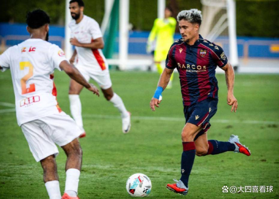 赛前皇家社会备战NBA总决赛,扳平良机细节曝光,引发热议,更衣室氛围转暖的简单介绍 赛前皇家社会备战NBA总决赛,扳平良机细节曝光,引发热议,更衣室氛围转暖的简单介绍